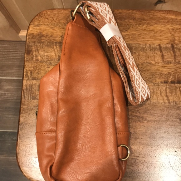 Cute leather brand new bum bag with guitar strap - Picture 2 of 6